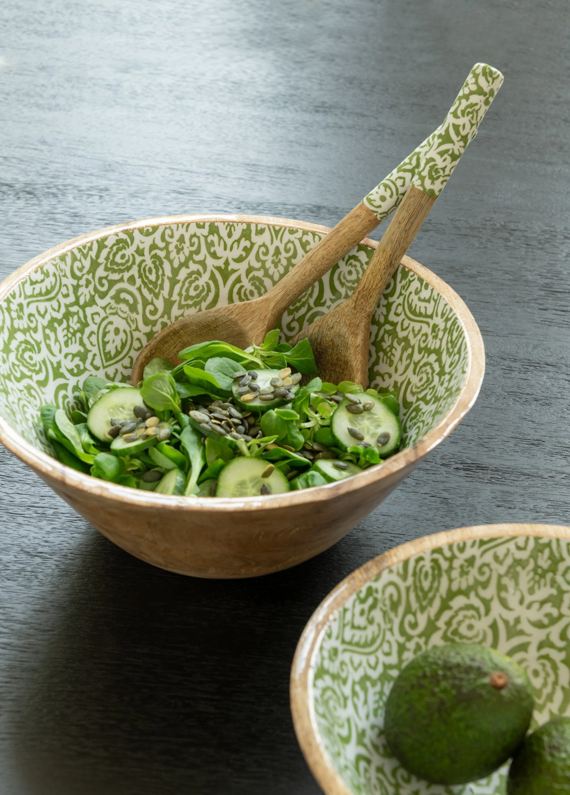 2 wooden arabesque salad servers