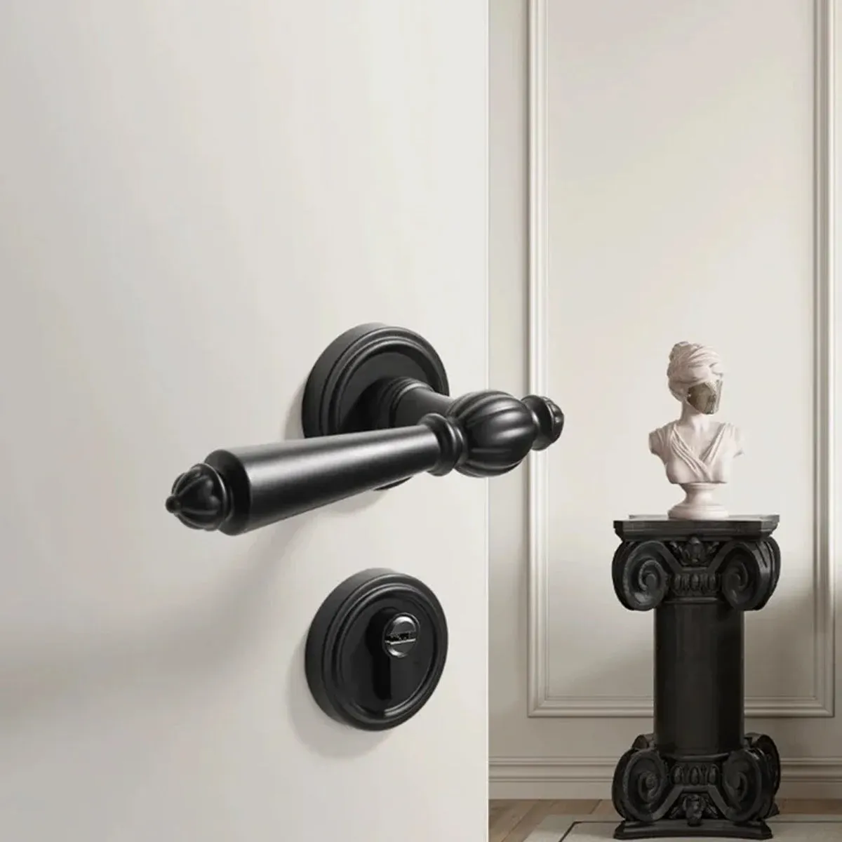 Antique Entrance & Front Door Handles with Lock