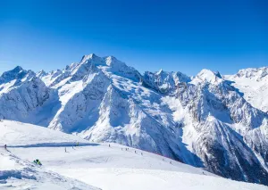 BELECO 15x10ft Fabric Snow-Covered Mountains Photography Backdrop Winter Ski Resort Mountain Peaks Slope Alpine Scenery Ski Mountain Background Outdoor Adventure Winter Travel Portrait Photo Props