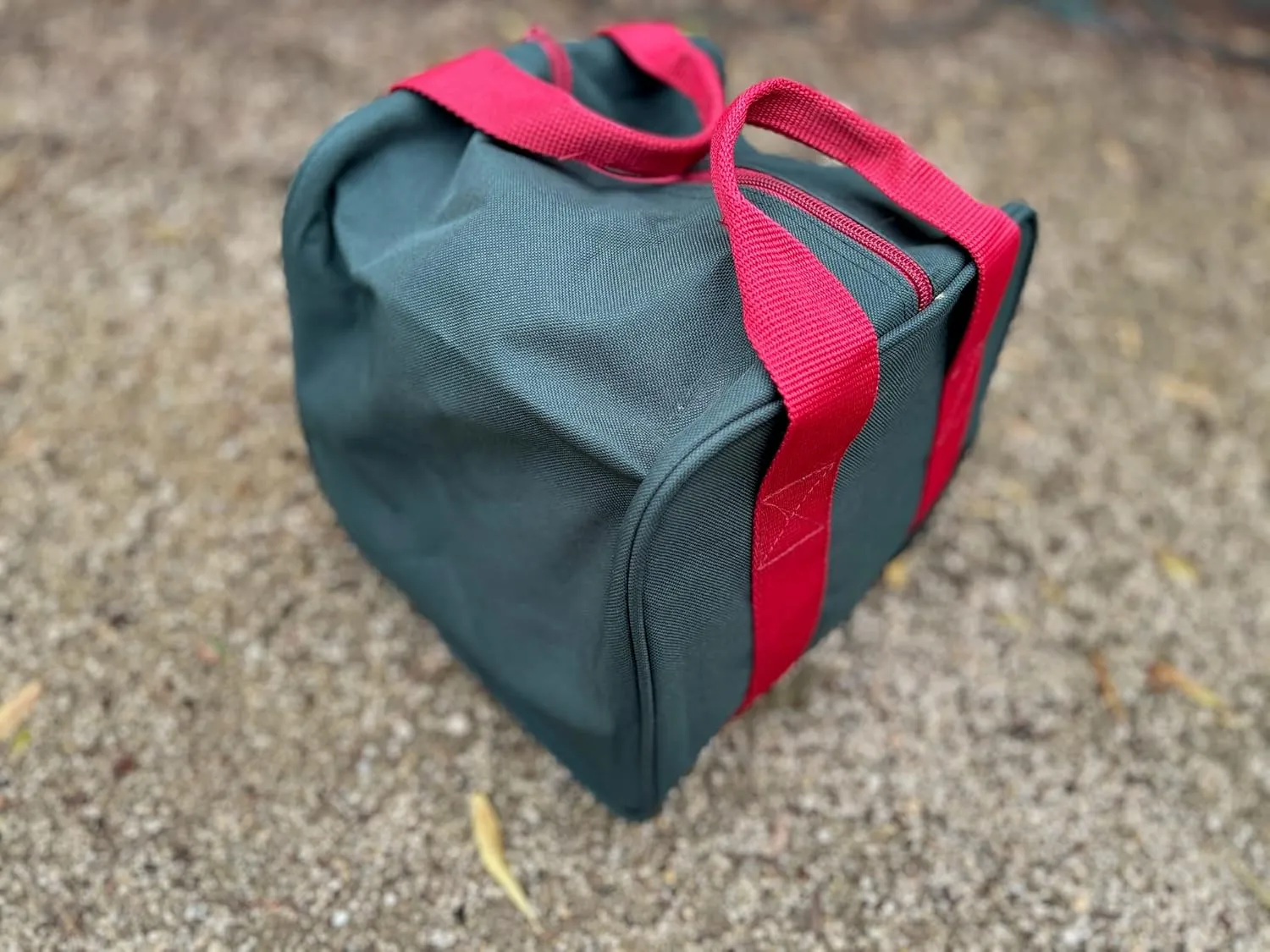 BuyBocceBalls Listing - Premium Heavy Duty Nylon Bocce Bag - Green with red handles