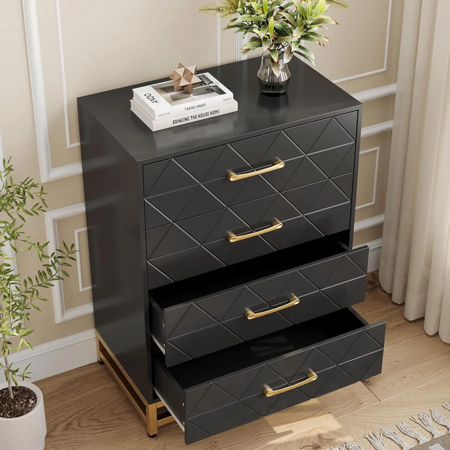 GAOMON Dresser for Bedroom with 4 Drawer, Modern Dressers Chest of Drawers, with Wide Drawers and Metal Handles, Wood Dressers, Black