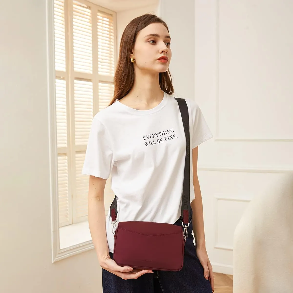 Jackie&Jill Small Crossbody Bags Purses for Women,Cork & Leather Shoulder Handbags with Wide Strap,Top Zipper Camera Bag