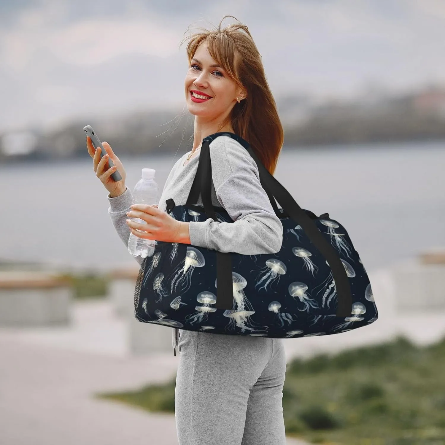 Jellyfish Pattern Travel Duffel Bag With Zippers And Handles, Big Foldable Duffle Bag For Family Vacations