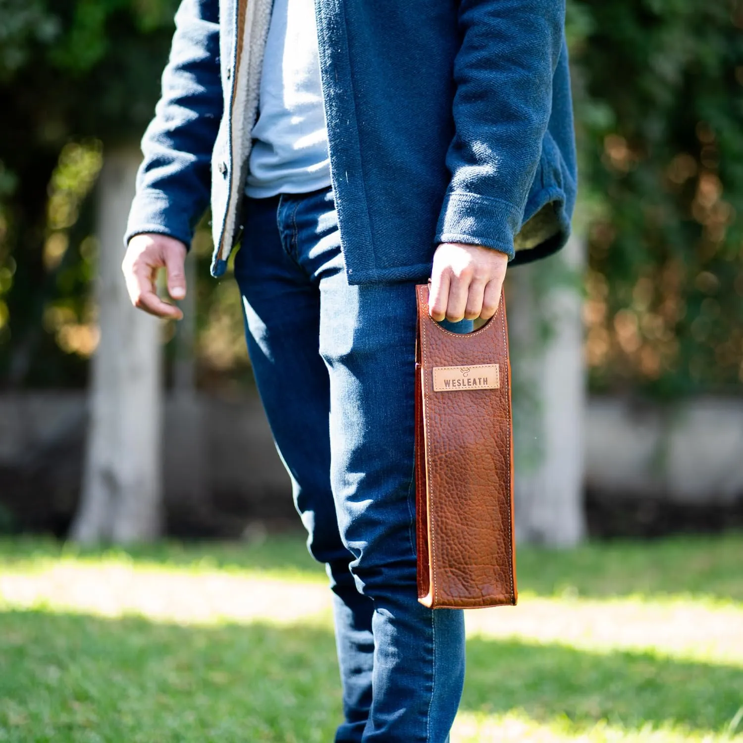 Leather Tote Wine Carrier Bag | Premium Quality Single Bottle Carry with Strong Handles, Bison Leather & Metal Buckle - Protective Carrier for Picnic, Wine Champagne Gift Bag in Bison Whisky