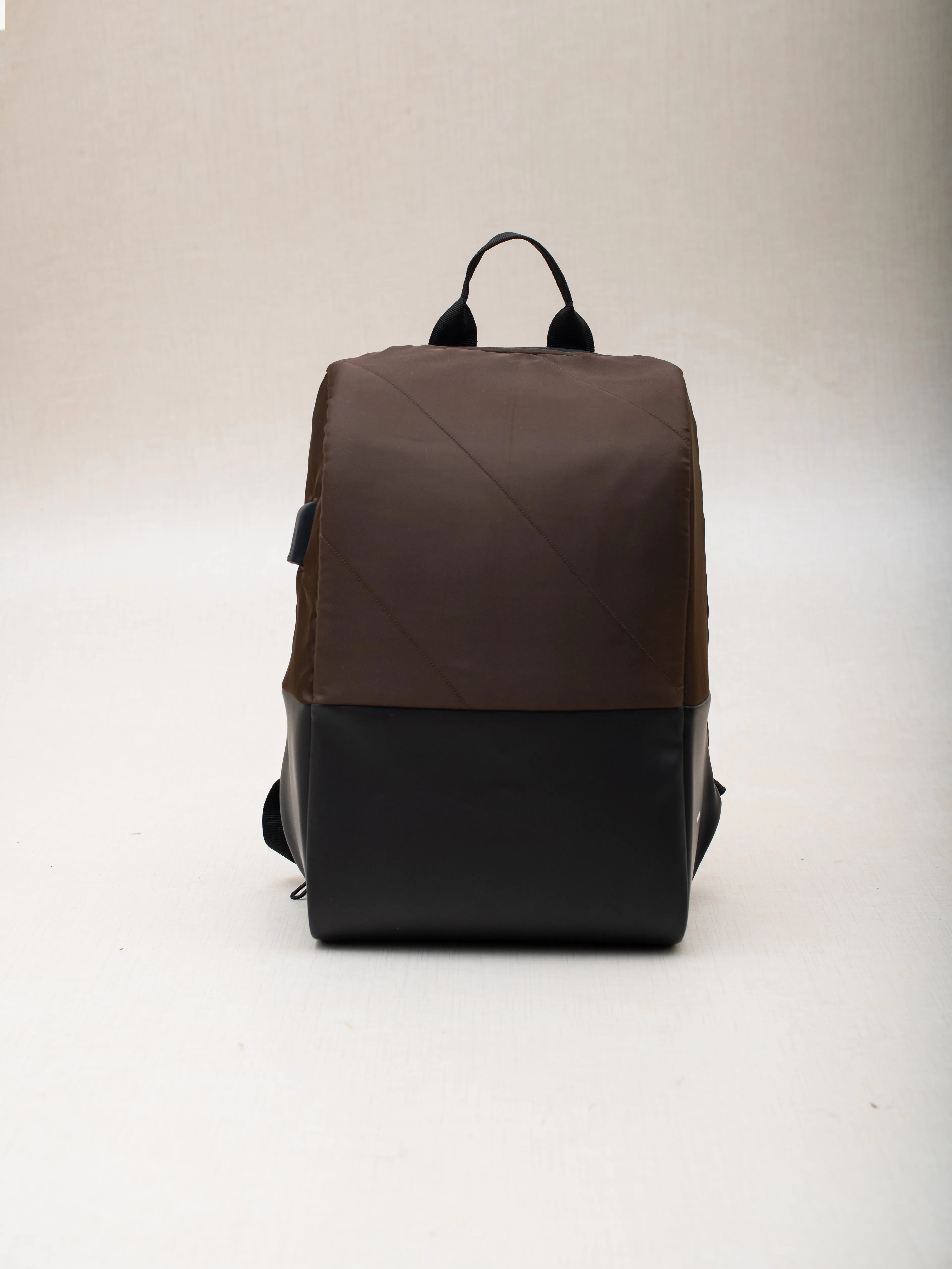Oblique Raven Laptop Antitheft Backpack: 1N