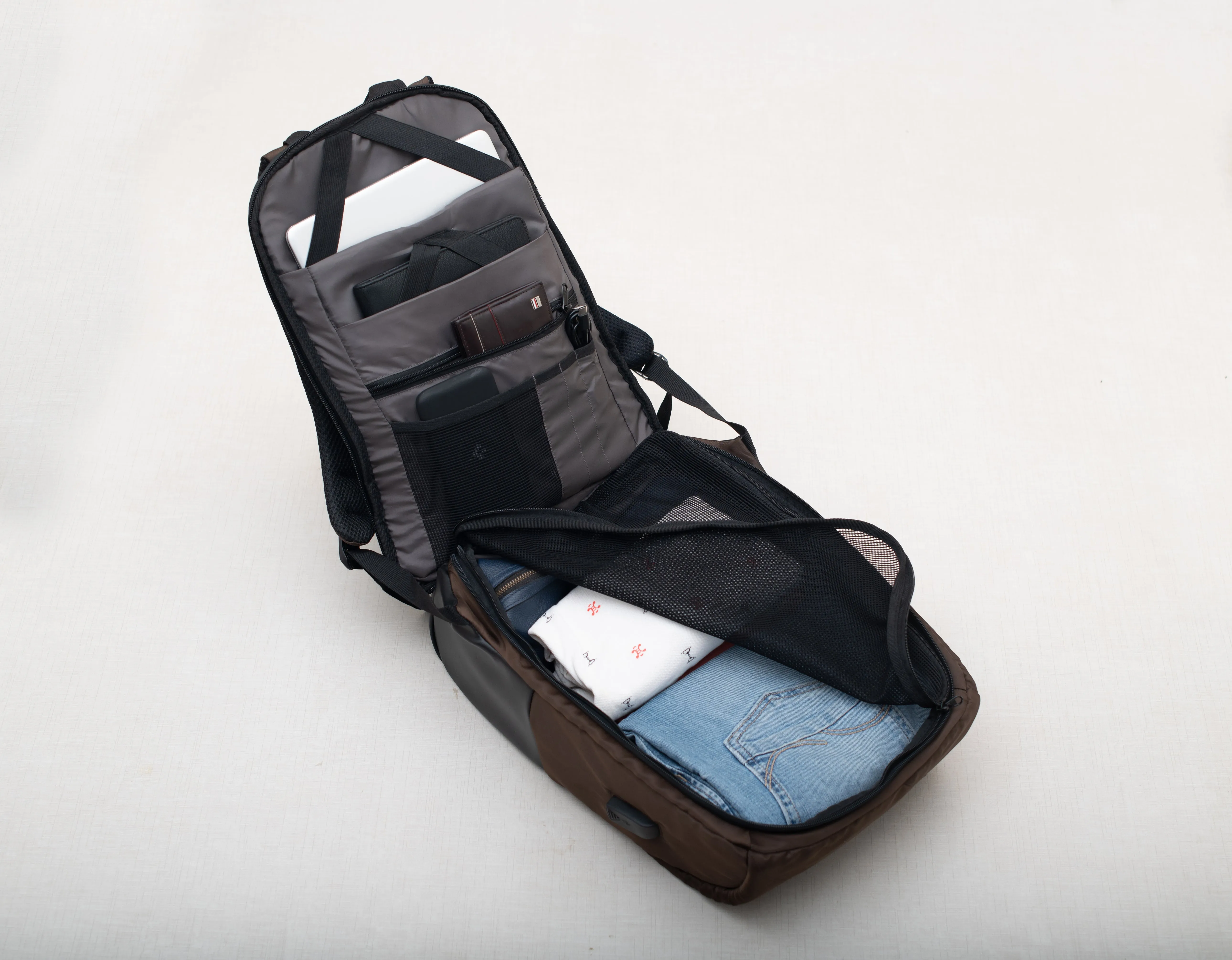 Oblique Raven Laptop Antitheft Backpack: 1N