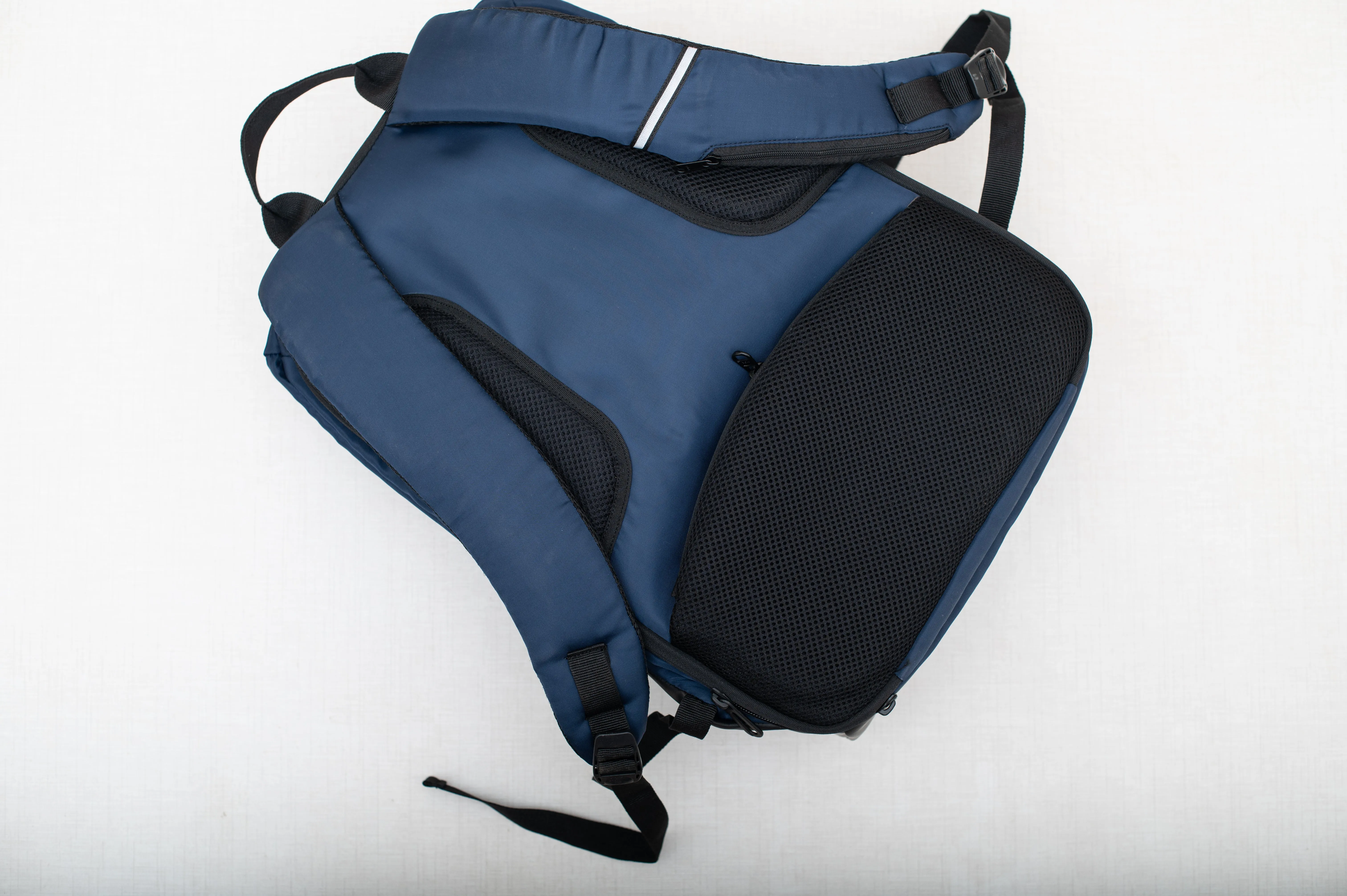 Oblique Raven Laptop Antitheft Backpack: 1N