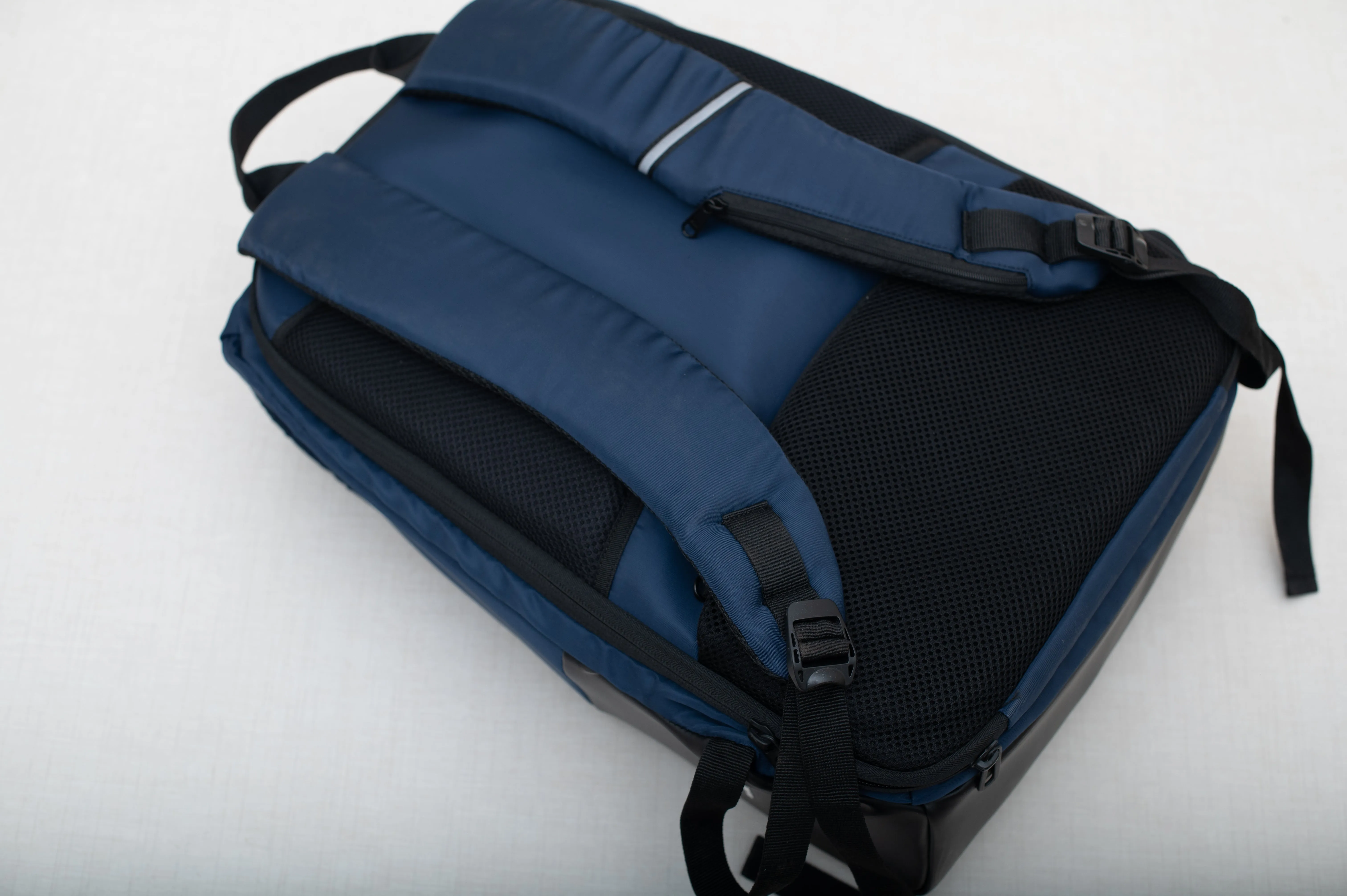 Oblique Raven Laptop Antitheft Backpack: 1N