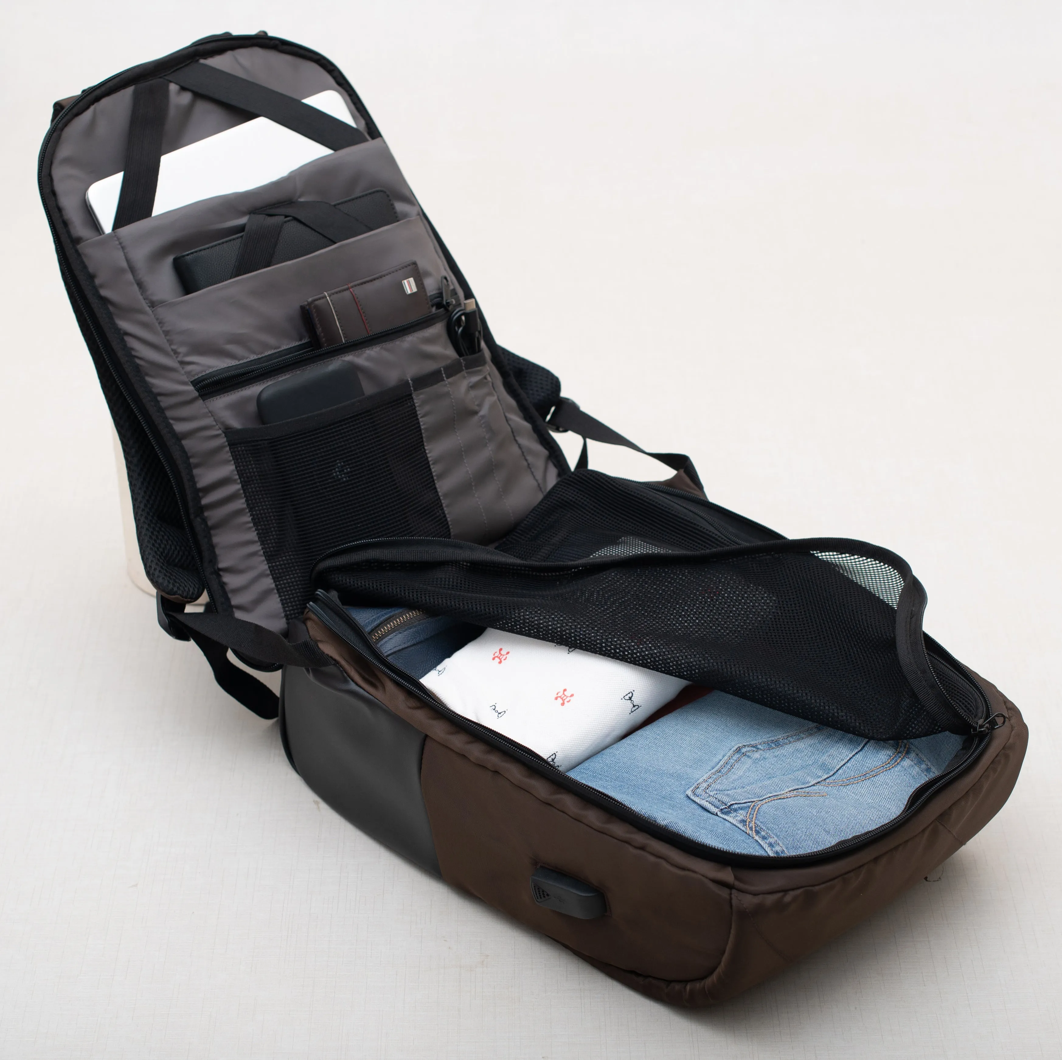 Oblique Raven Laptop Antitheft Backpack: 1N