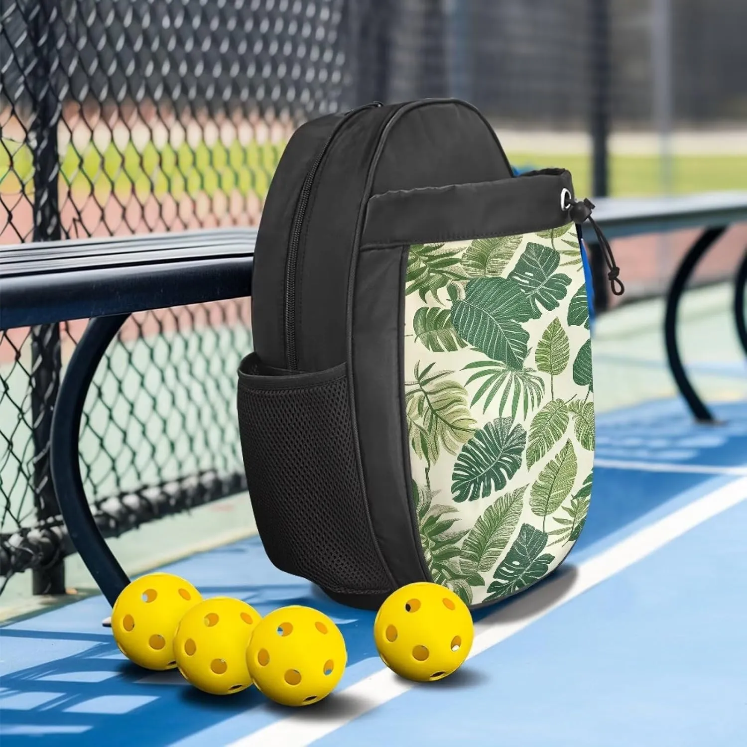Pickleball Paddle Bag Includes Fence Hook Extra Pockets Pickleball Paddle Shoulder Bag Ideal for Beginners Gifts