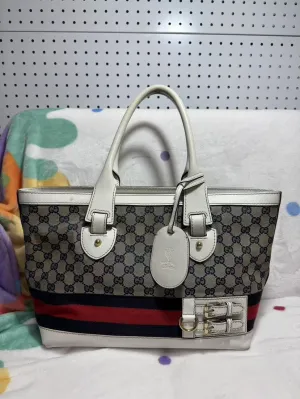 Preloved Gucci GG Supreme Tote Bag in Beige Canvas