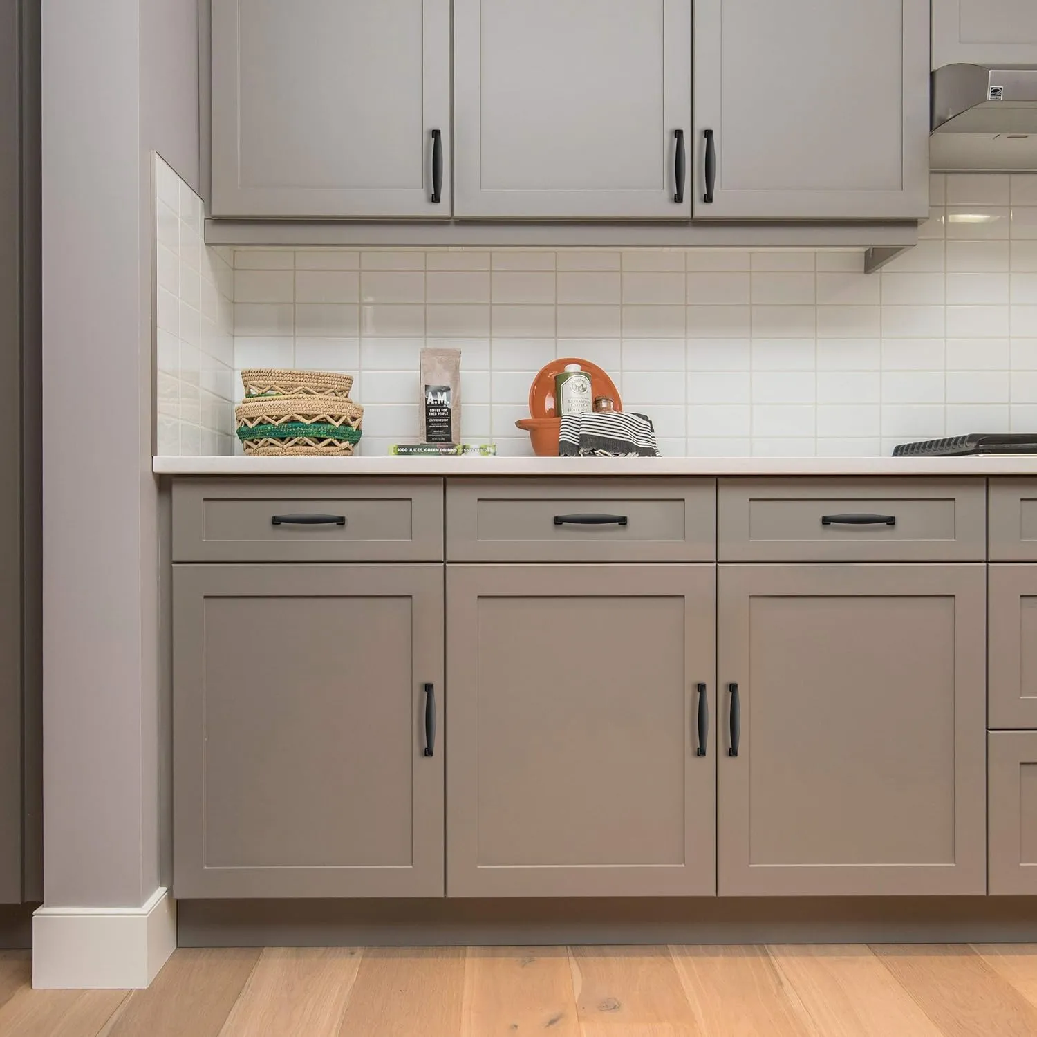Ravinte 30 Pack Solid 3-3/4 Inch Cabinet Handles - Matte Black Pulls for Kitchen Drawers and Cabinets - Hardware for Cupboards