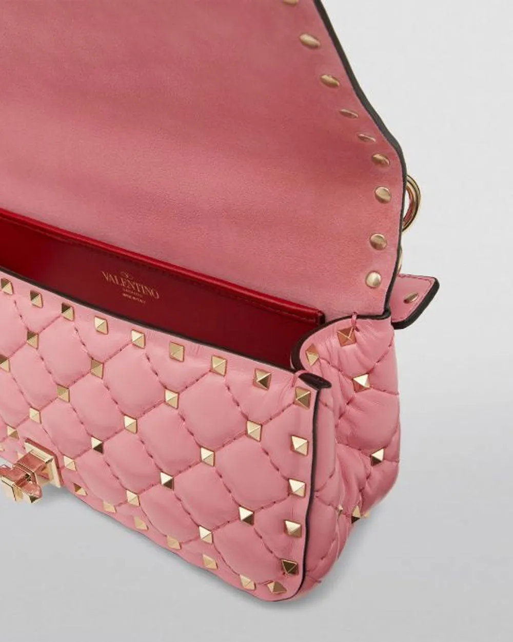 Rockstud Spike Calfskin Shoulder Bag in Candy Rose