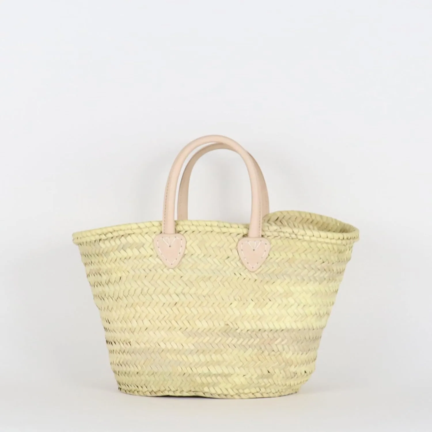 Small French Basket Bag with Leather Handles - Mini Woven Straw Tote for Women, Chic Boho Handbag, Stylish Beach Purse, Compact Eco-Friendly Market Basket (Brown handles)