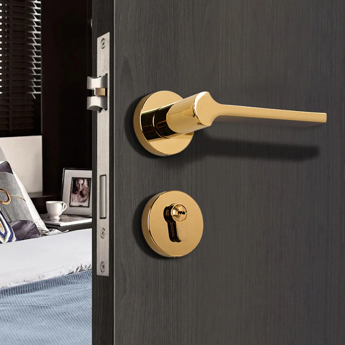 Stylish Aluminium Entrance Door Handles – Front Door Lever Handle Black