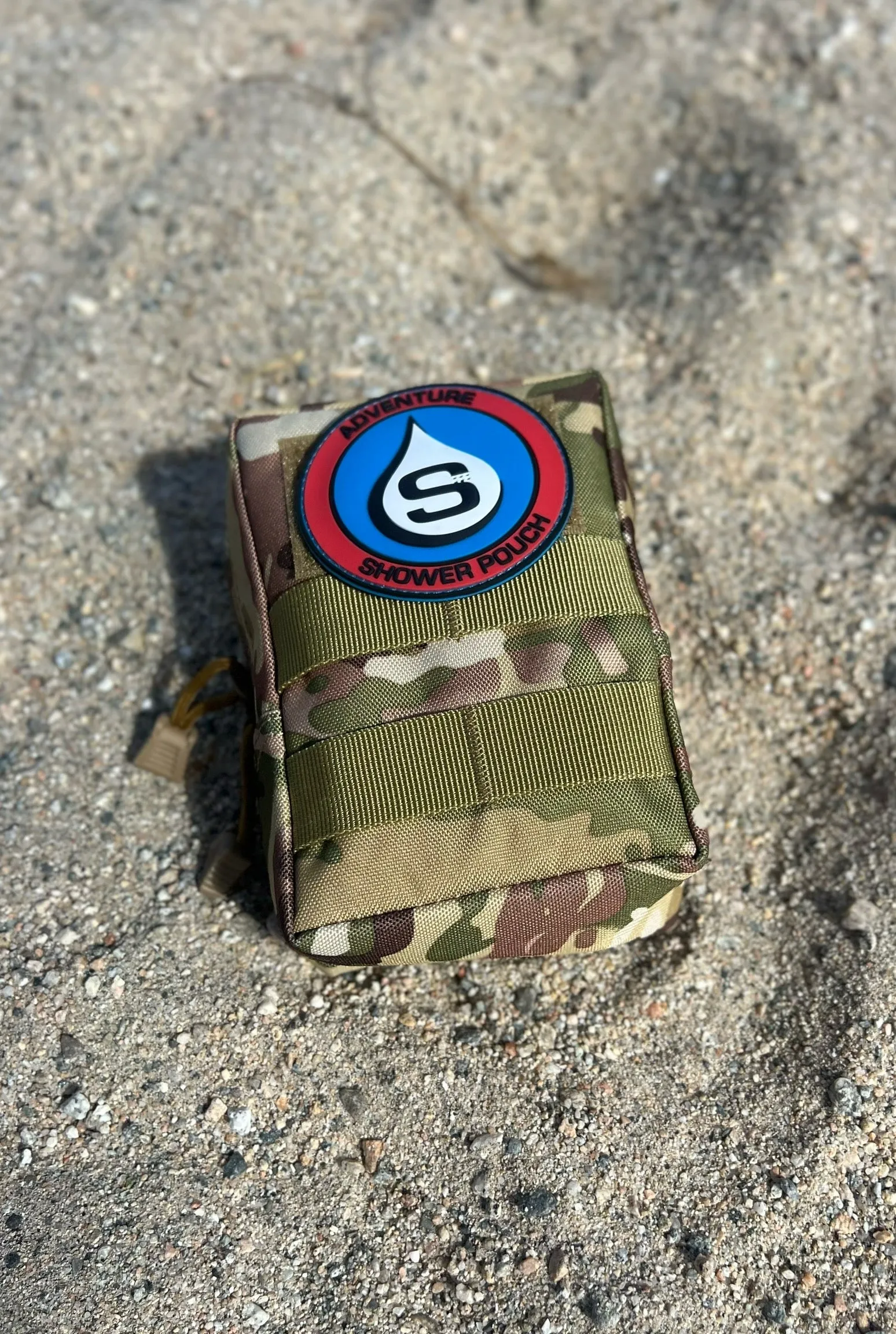 Tactical Molle Zipper Bag   Adventure Sampler Kit: 4 Shower Pouches, 1 Hand Sanitizer (80%), and 1 Deodorant