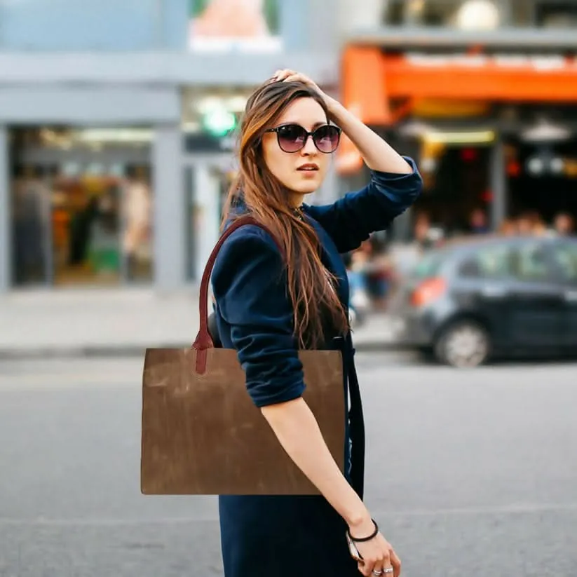 Vintage Brown Leather Tote Bag with Contrast Handles – Minimalist & Chic