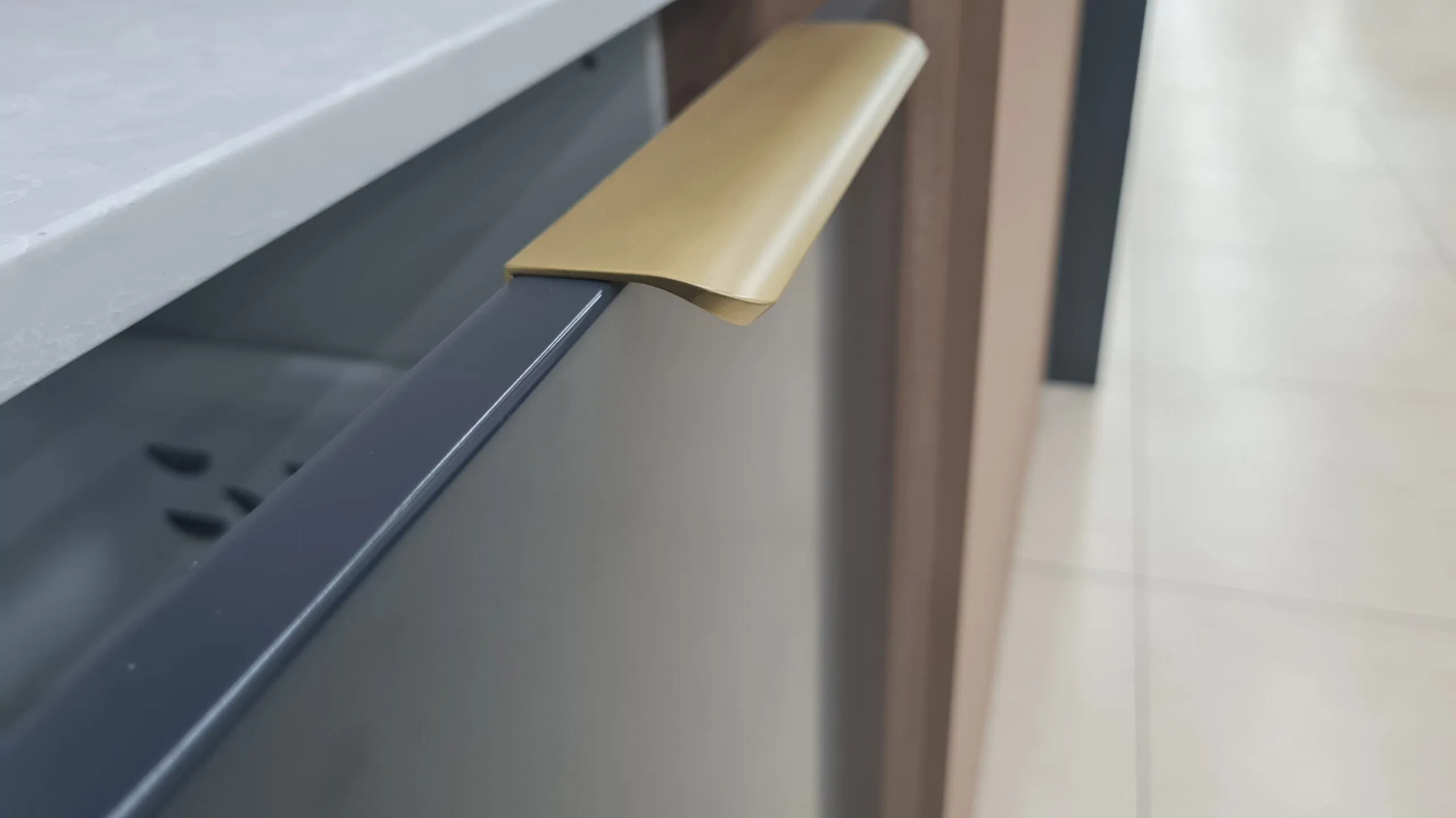 Voda Lip Pull Handle 2163 Satin Brass - Stefano Orlati By Titus
